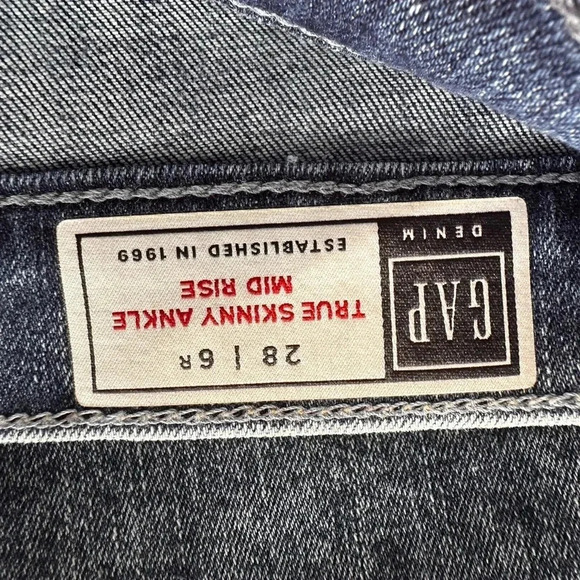 Gap True Skinny Ankle Mid Rise Denim NEW WITH TAGS - Picture 9 of 13